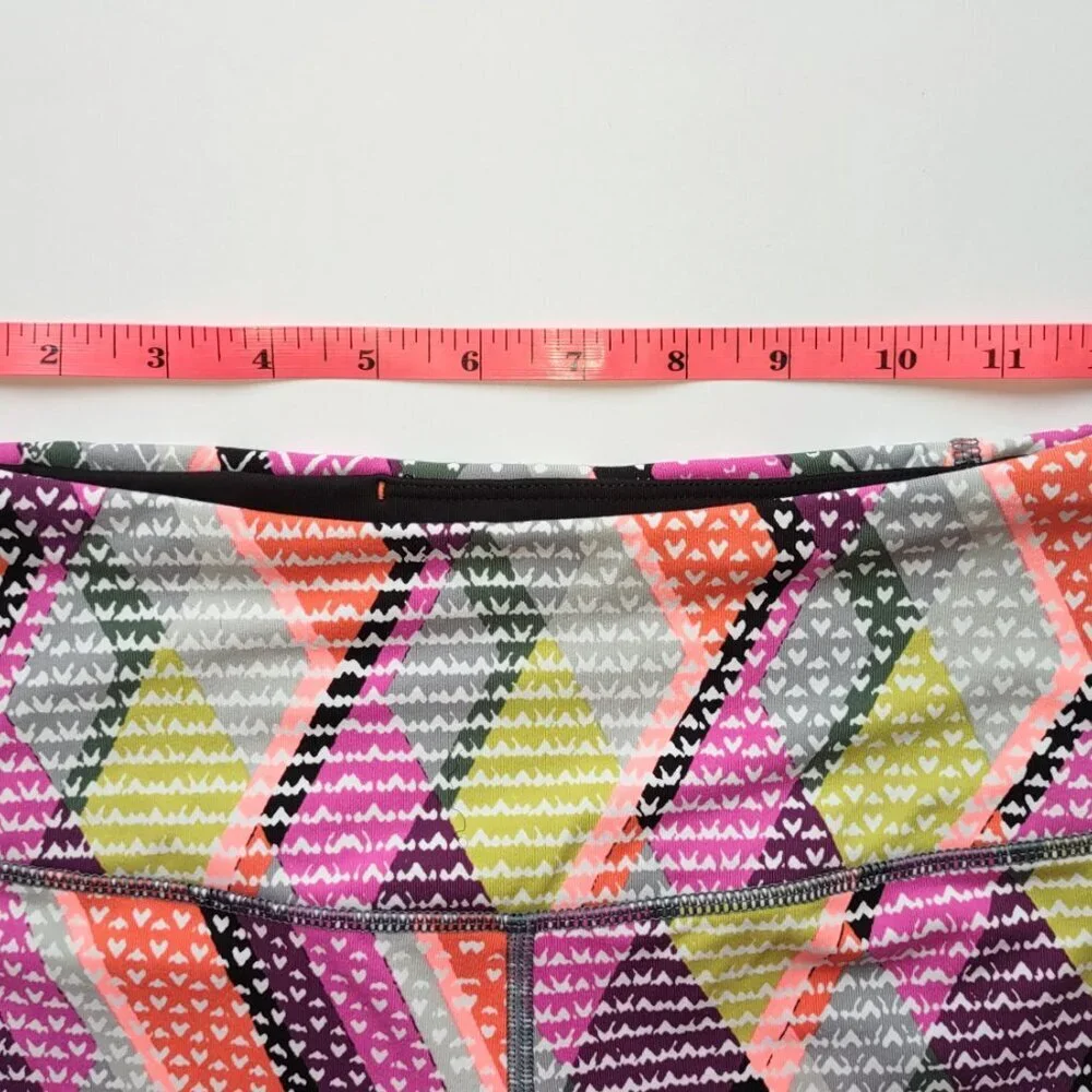 Victoria Sport Knockout Leggings Bold Geo Artsy Athletic Streetwear Sz Small - Picture 9 of 9
